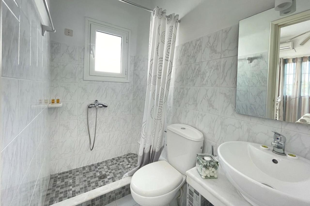 Princess Tia Hotel Samos Town Bagian luar foto